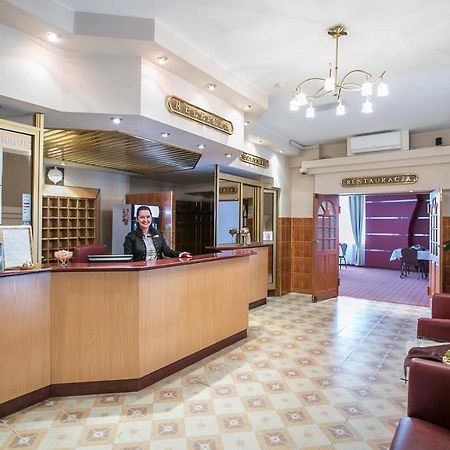 Hotel Unibus بيالسك بودلاسكي المظهر الخارجي الصورة