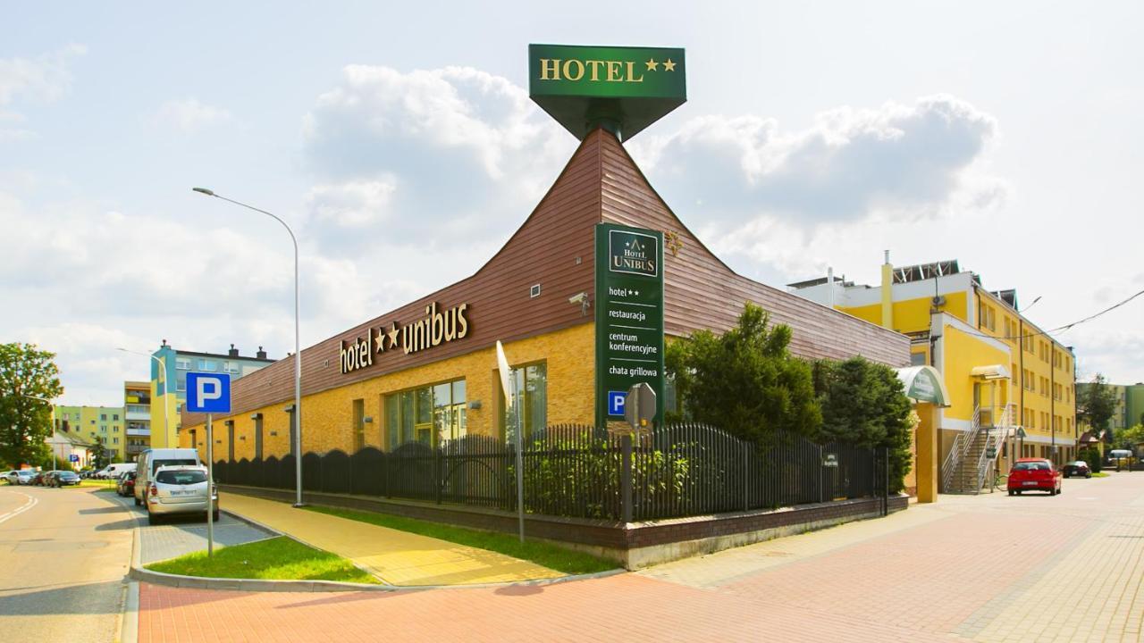 Hotel Unibus بيالسك بودلاسكي المظهر الخارجي الصورة