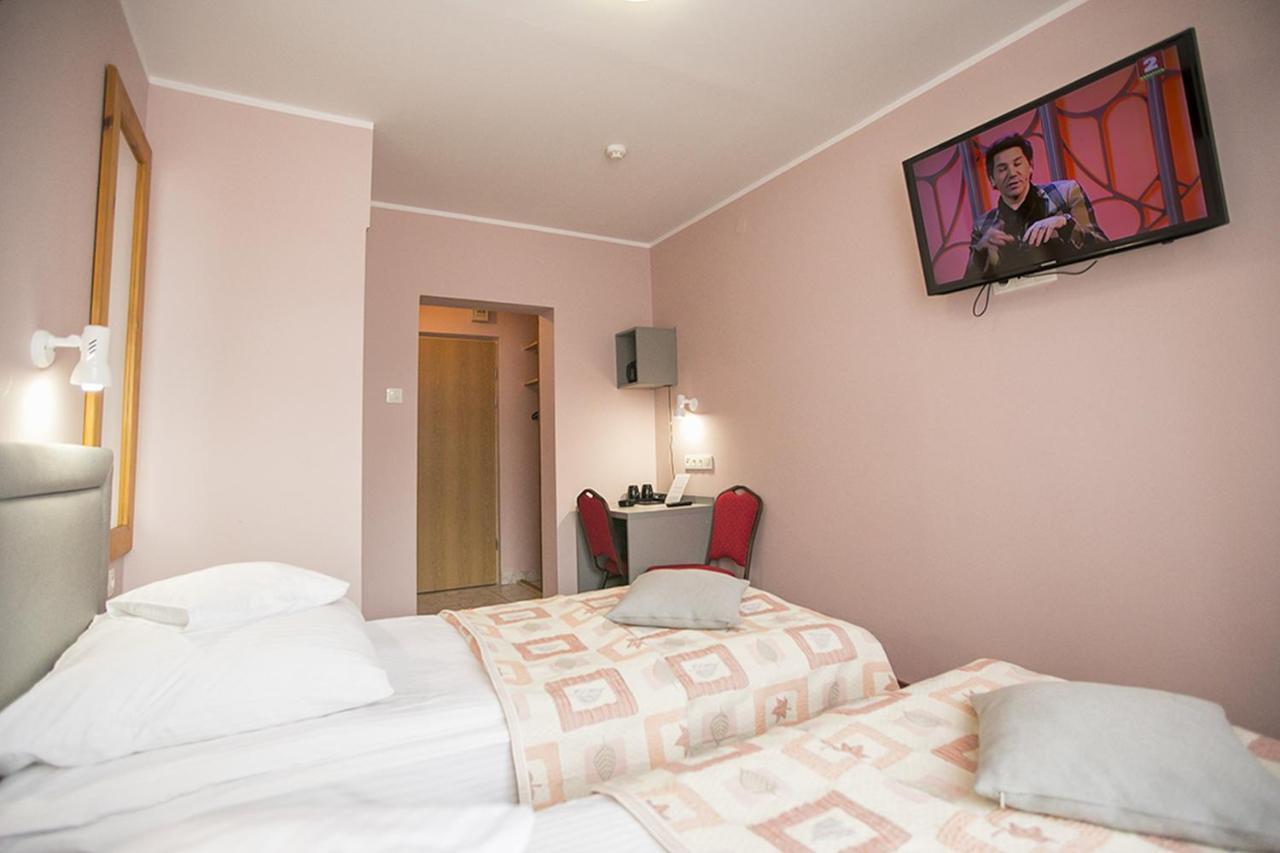 Hotel Unibus بيالسك بودلاسكي المظهر الخارجي الصورة